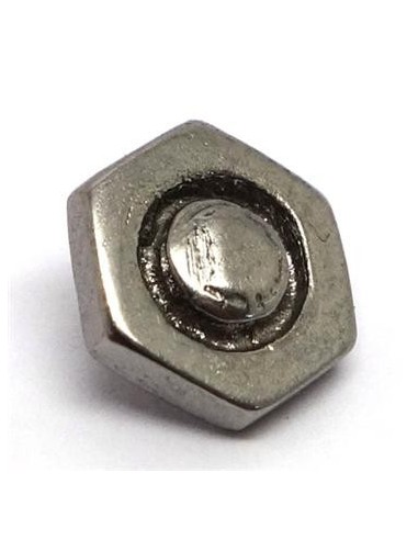 Microdermal Tuerca