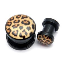 Leopard pattern flesh tunnel