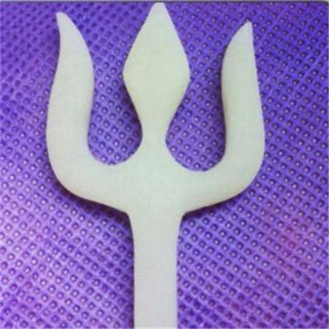 TRIDENTE DE SHIVA. Implante de RATA