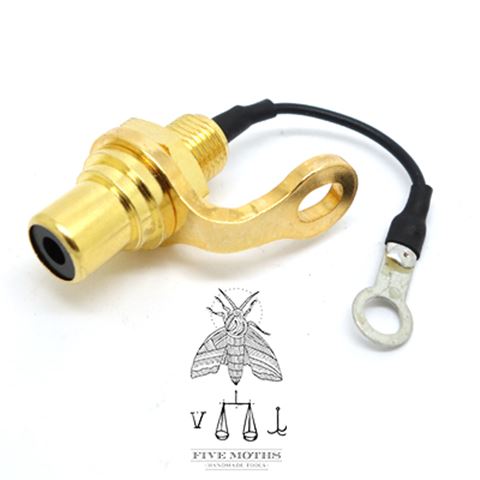 RCA Connector 1 by FIVE MOTHS