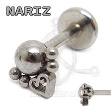 Labret Triangulo Bolas y Corazon  (Rosca interna)