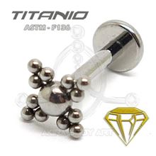 Labret Pirámides-Bolas (Titanio Rosca interna)