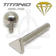 Labret bar with TRIANGLE base